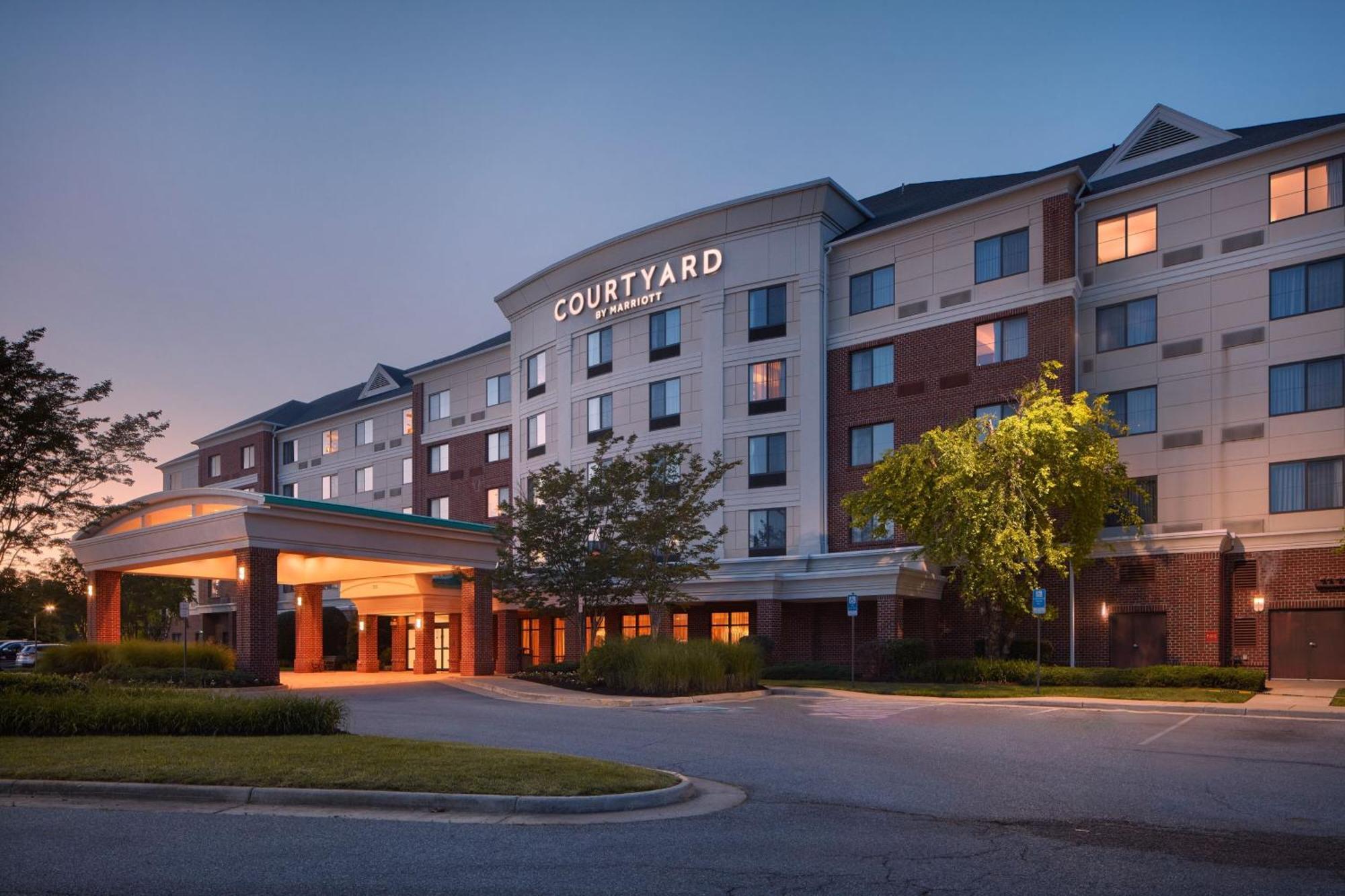 Courtyard By Marriott Winchester Medical Center Exterior photo